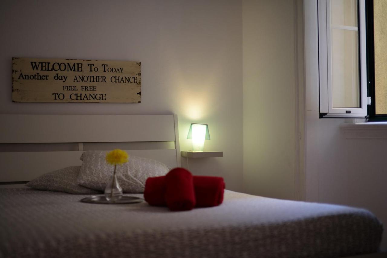 The Blue House - Saint Pauls Apartment Lisbon Luaran gambar